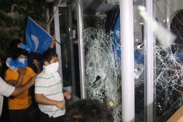 Pro-Uighur Group Attacks Thai Consulate In Istanbul