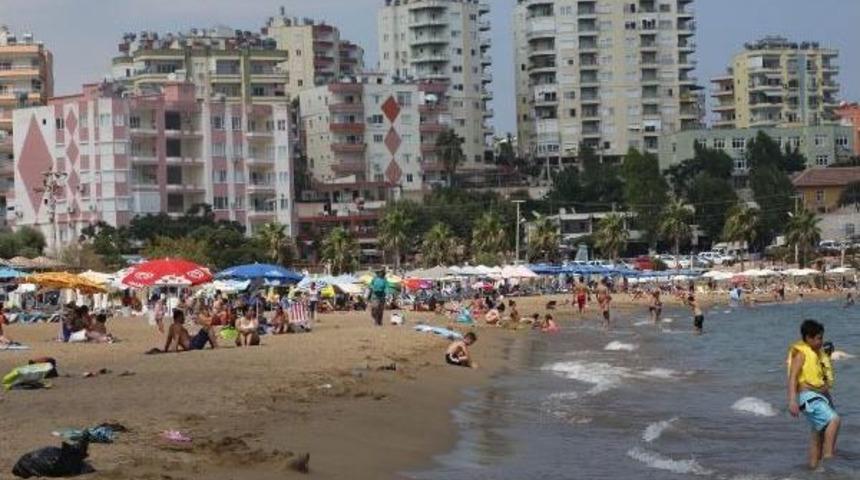 Mersin Sahilleri Doldu
