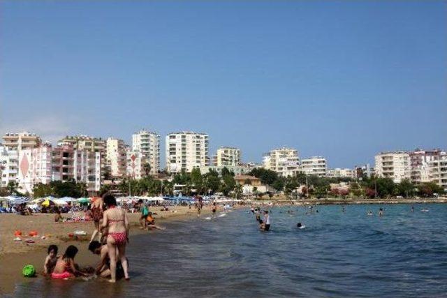 Mersin Sahilleri Doldu