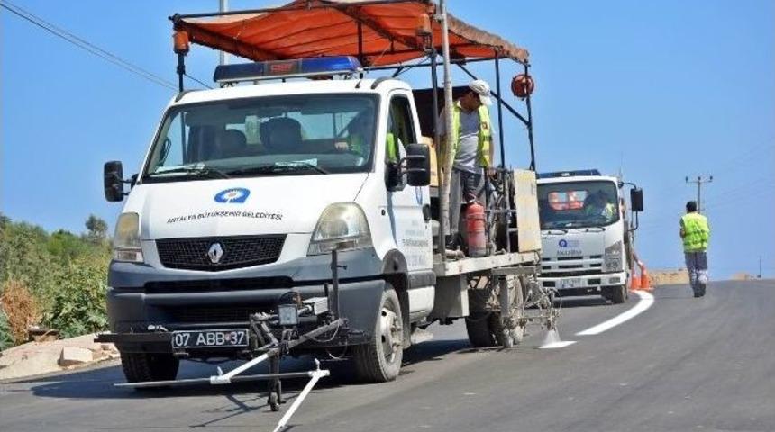 Demre&rsquo;de Yol &Ccedil;alışmaları