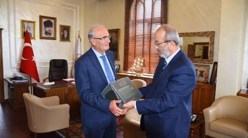 İl M&uuml;ft&uuml;s&uuml; &Ccedil;akı, Başkan Yılmaz&rsquo;ı Ziyaret Etti