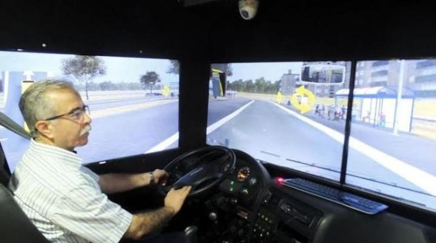 Rektör Bircan Sanal Şoför Oldu