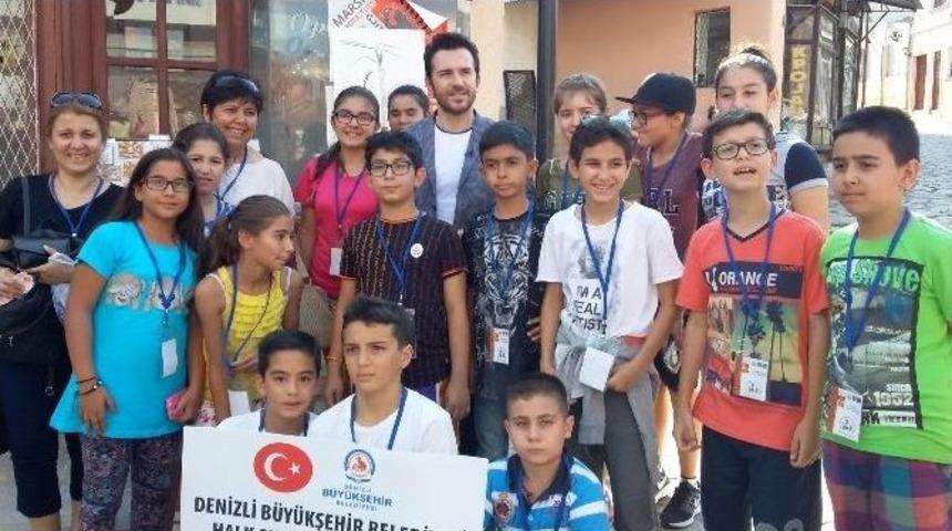 Balkanlarda Halk Oyunları Topluluğu B&uuml;y&uuml;ledi