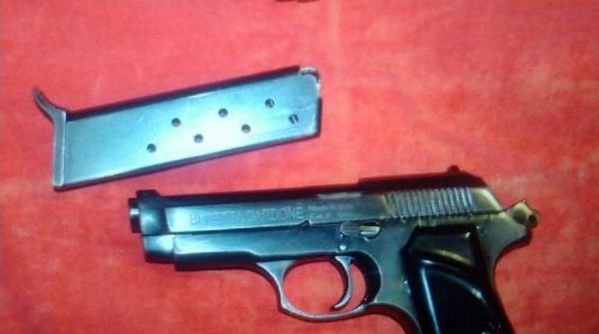 Bitlis&rsquo;Te Uyuşturucu Hap Ve Ka&ccedil;ak Sigara Operasyonu