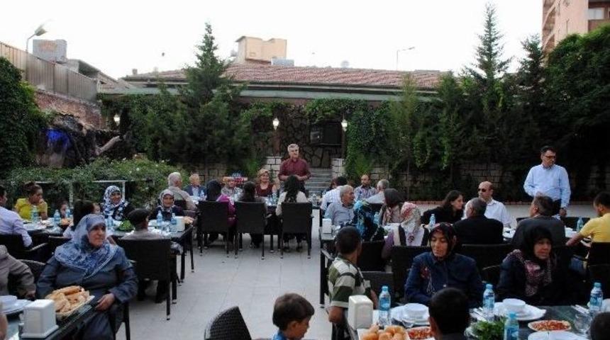 Jandarma Komutanı Şehit Aileleri İle Bir Araya Geldi