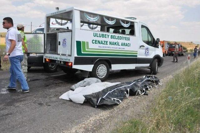 Uşak’ta Feci Kaza: 1’i Bebek 4 Ölü