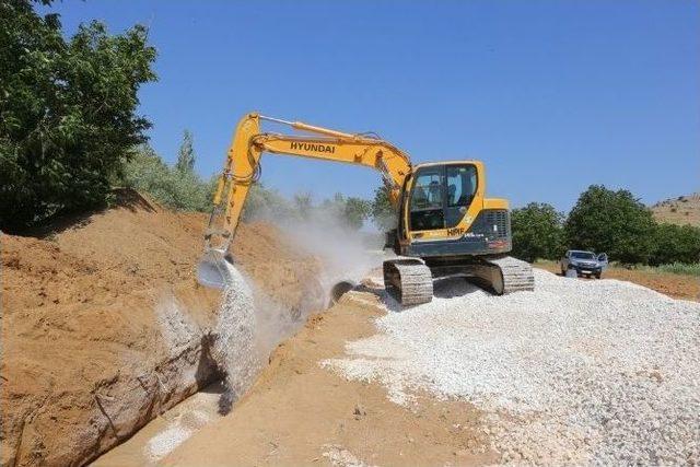 Nizip Çayı’nda Çalışmalar Son Sürat