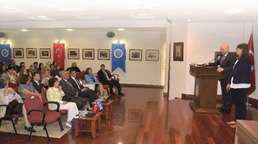 Osmanlı Torunu Mourad Ankara&rsquo;da Konferansa Katıldı