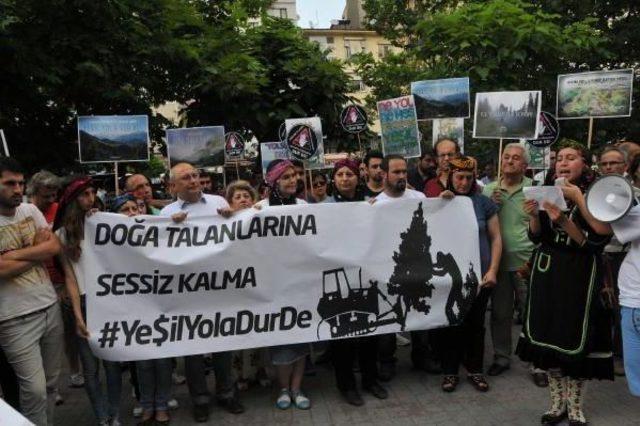 Yeşil Yol'a Karşı Horon Teptiler