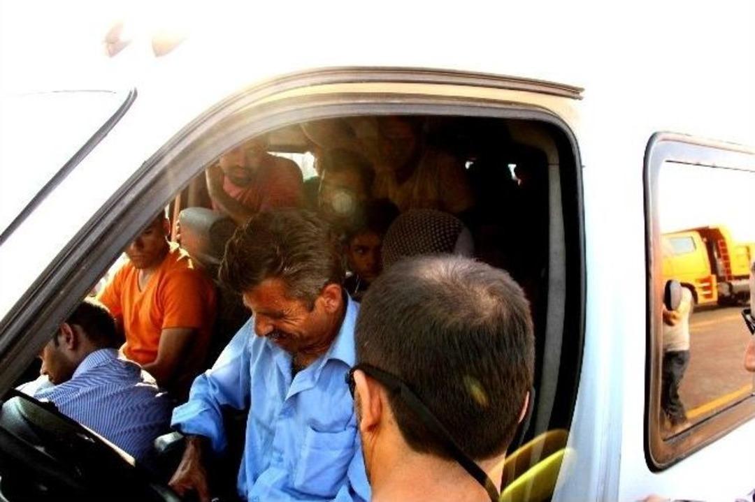 13 Kişilik Ara&ccedil;tan 38 M&uuml;lteci &Ccedil;ıktı