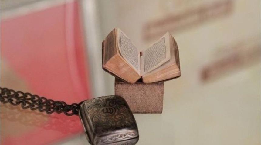 Bu Kuran-ı Kerim B&uuml;y&uuml;te&ccedil;le Okunuyor...(&ouml;zel Haber)