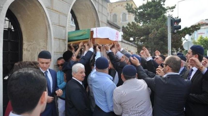 &Ccedil;erkezk&ouml;y&rsquo;&uuml;n Eski M&uuml;ft&uuml;s&uuml; Hayatını Kaybetti