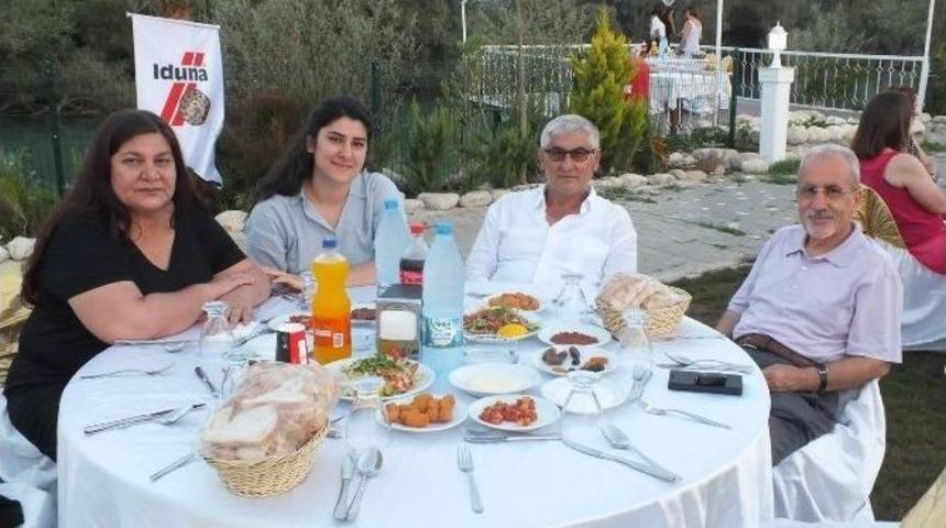 Oted Ve Osmed &Uuml;yeleri İftarda Buluştu