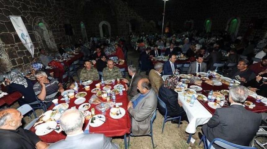 Aziziye Tabyası'nda Şehit Yakınları Ve Gazilerle Iftar
