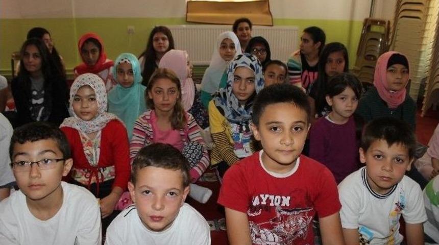 (&ouml;zel Haber) Kuran Ve Edebiyat Sevgisi Bir Arada