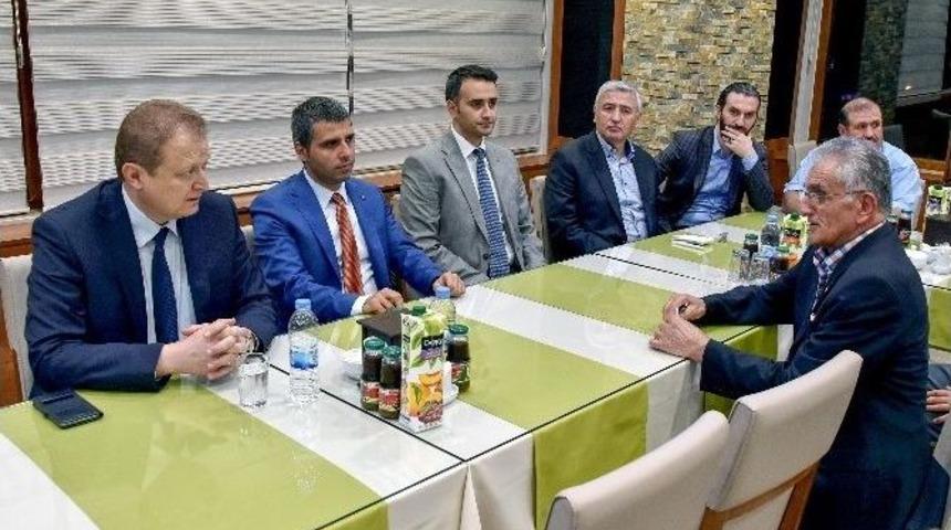 G&uuml;m&uuml;şhane Valisi Y&uuml;cel Yavuz Basınla Buluştu
