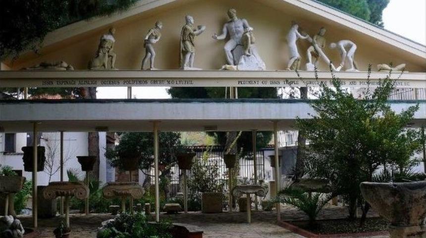 İzmir&rsquo;in En &Ccedil;ok Ziyaret Edilen M&uuml;zesi &lsquo;efes&rsquo; Oldu