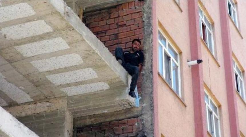 Elazığ'da Işsiz Gen&ccedil; Canına Kıymak Istedi