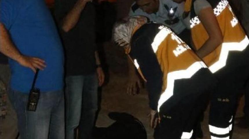 Sevgisine Karşılık Alamayınca &Ccedil;atıya &Ccedil;ıktı