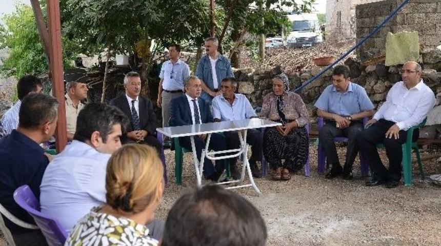 Vali B&uuml;y&uuml;k&rsquo;den Şehit Ailelerine Ziyaret