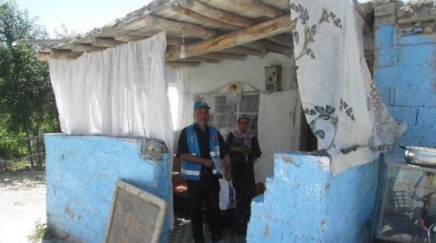 İhtiya&ccedil; Sahibi Ailelere 280 Adet Gıda Yardım Kartı Dağıtıldı