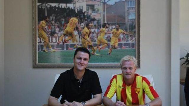 Göztepe, Vleminckx Ile 2 Yıllık Sözleşme Imzaladı