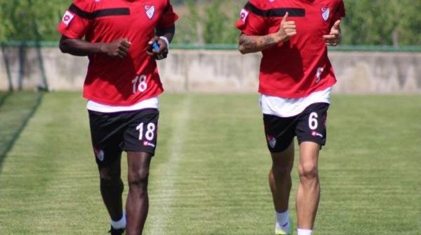 Elazığspor'da 2 Oyuncunun Peşinde