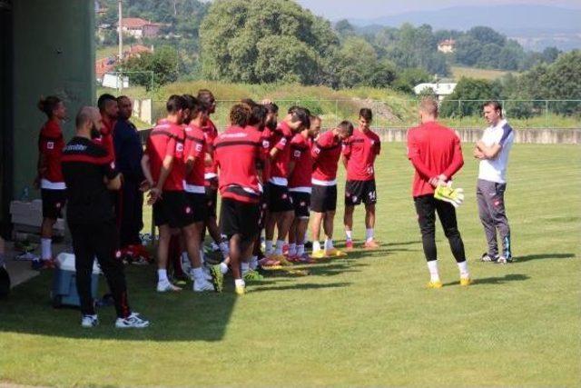 Elazığspor'da 2 Oyuncunun Peşinde