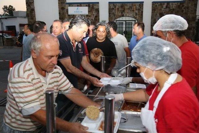 Gündoğanlı Vatandaşlar İftarda Bir Araya Geldi