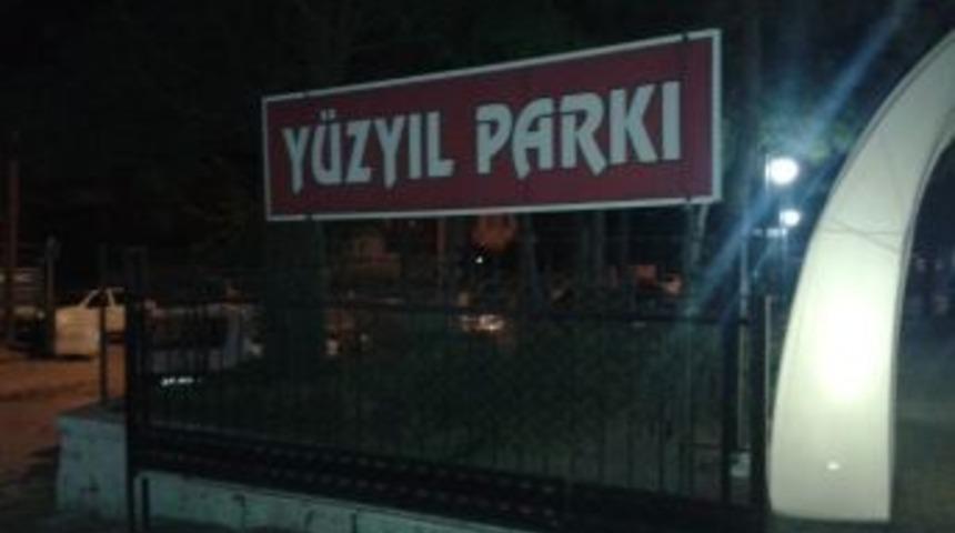 Motosiklet G&ouml;zle Kaş Arasında &Ccedil;alındı