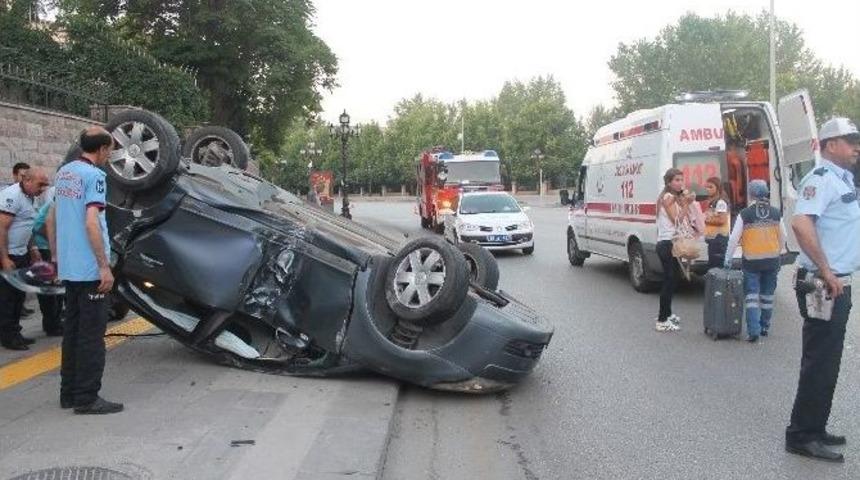 Başkent&rsquo;te Trafik Kazası: 2 Yaralı