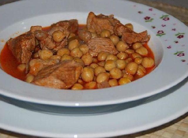 Geleneksel Bayram Yemeği : Nohut Yahni 2