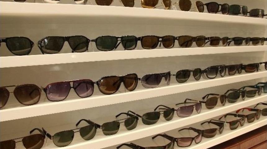 Ucuz G&ouml;zl&uuml;klerde &ldquo;optik Ve Ultraviyole&rdquo; &Ouml;zelliği Yok