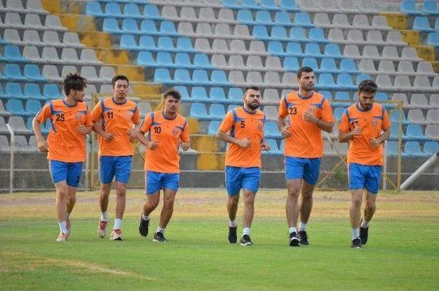 Körfez İskenderun Spor Topbaşı Yaptı