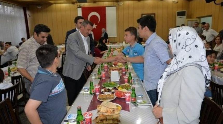 Vali Şerif Yılmaz: Zor Şartları Kolaylaştırmak Devletin G&ouml;revidir