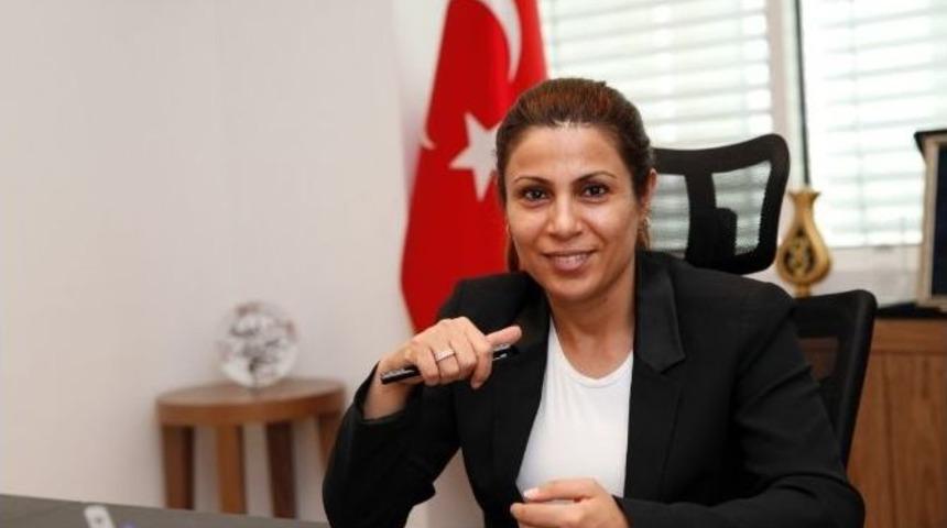 İlk Yardım Eğitmeni G&uuml;ll&uuml;&ccedil;ayır: &ldquo;boğulana Hemen M&uuml;dahale Etmeyin, Bekleyin&rdquo;