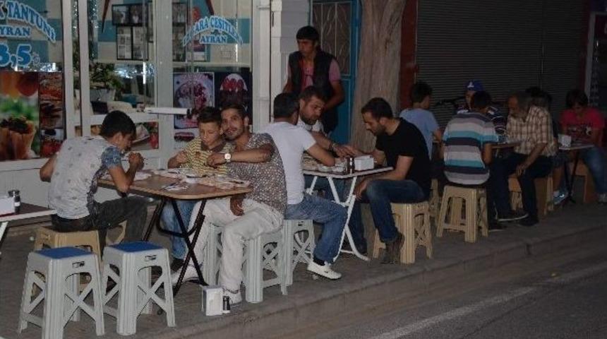 (&ouml;zel Haber) D&uuml;kkanı K&uuml;&ccedil;&uuml;k G&ouml;nl&uuml; B&uuml;y&uuml;k Esnaf