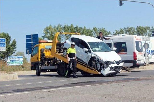 Tekirdağ’da Trafik Kazası: 3 Yaralı