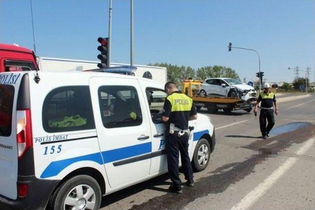 Tekirdağ’da Trafik Kazası: 3 Yaralı