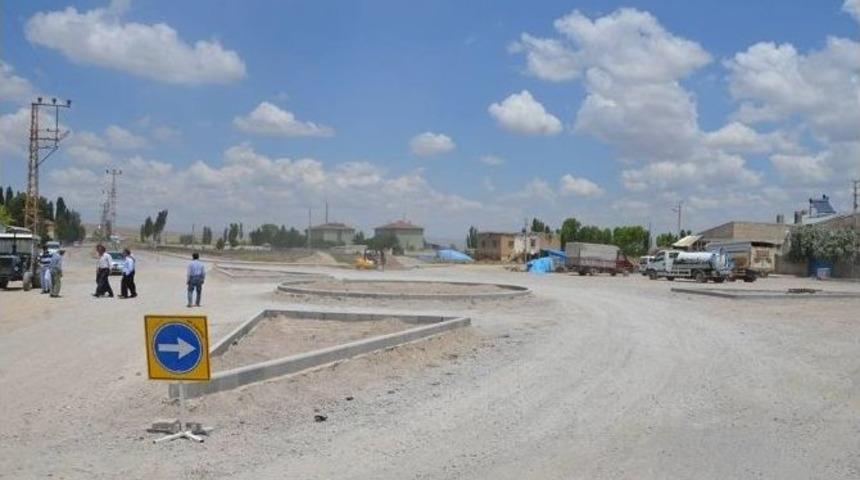 B&uuml;nyan&rsquo;da Meydan D&uuml;zenlemeleri Başladı