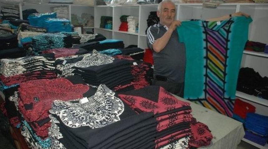 El Baskısı Yazmaların Yerini Giysiler Alıyor