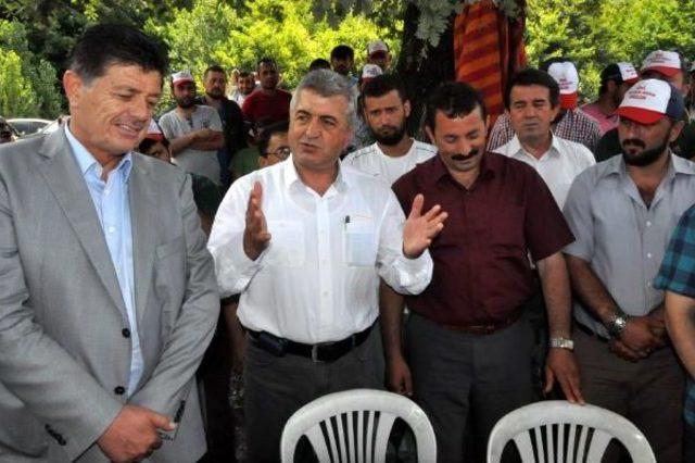 Chp'li Akkaya'dan 2 Asgari Ücret Eylemi Yapan Madencilere Destek