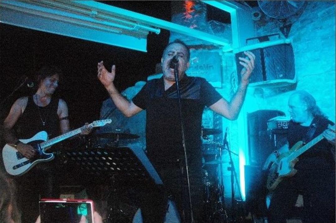 Haluk Levent: &ldquo;rock&ccedil;ı G&ouml;r&uuml;n&uuml;ml&uuml; Arto Gibiyim&rdquo;