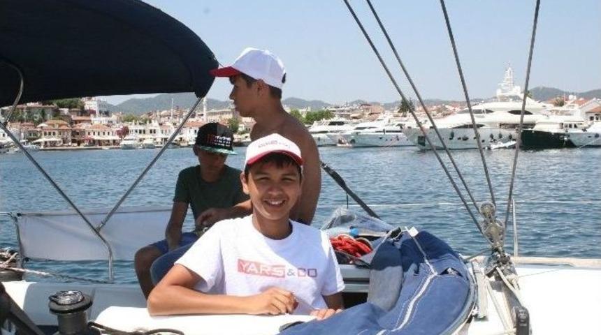 Sosyal İmkanı Olmayan D&uuml;nya &Ccedil;ocukları Tatilde Buluştu