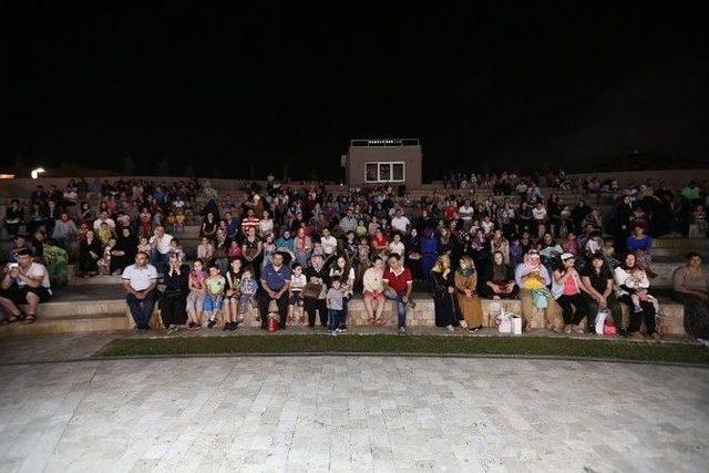 Tasavvuf Müziği Topluluğu Sakaryapark’ta Sahne Aldı