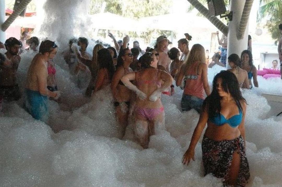 Bodrum Eğlencede Sınır Tanımıyor