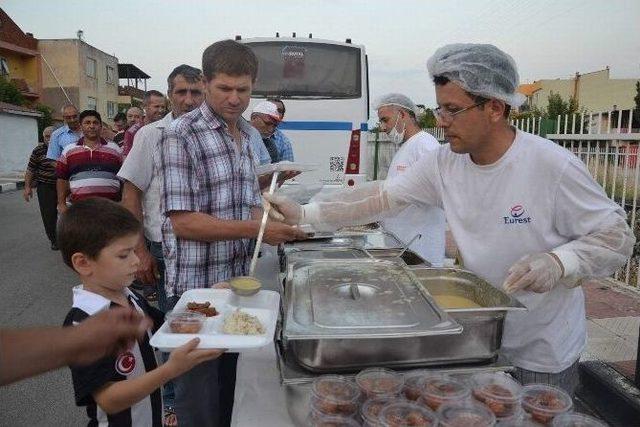 Vali Bektaş, Kobanili Mülteciler İle Birlikte İftarını Açtı