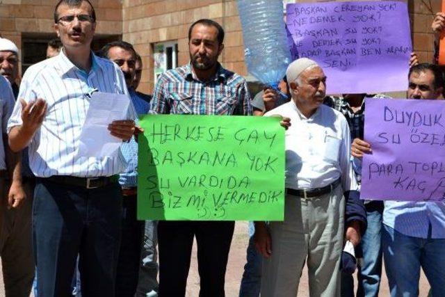 Ahlat'ta Su Protestosu