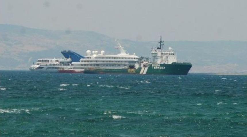 Eski Suudi Kralının L&uuml;ks Yatı Aliağa'da