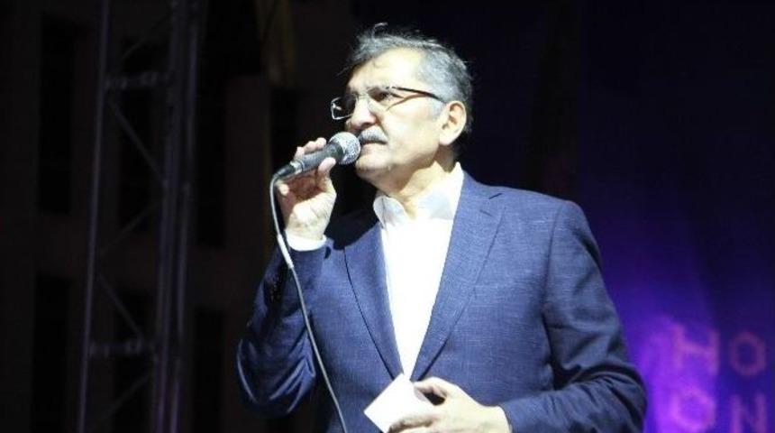 Zeytinburnu&rsquo;ndaki Engelliler İftar Sofrasında Buluştu